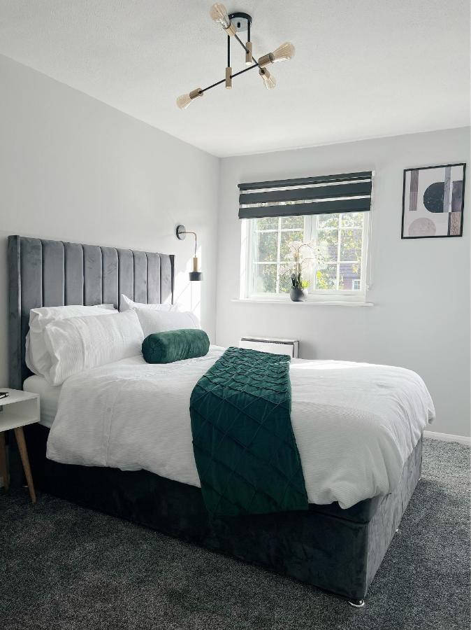 Stunning Apartment In Beckton With Private Entrance London Ngoại thất bức ảnh