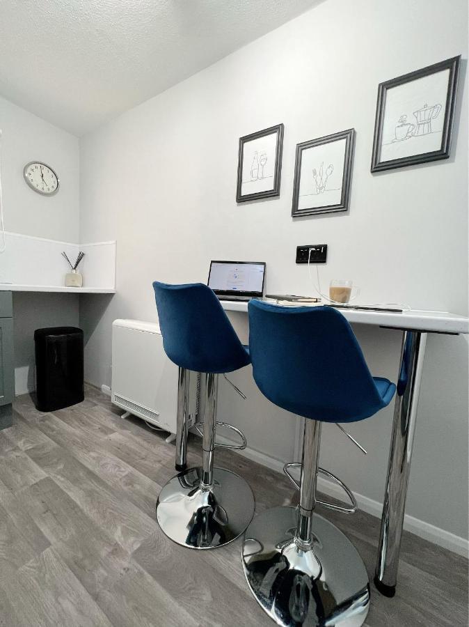 Stunning Apartment In Beckton With Private Entrance London Ngoại thất bức ảnh